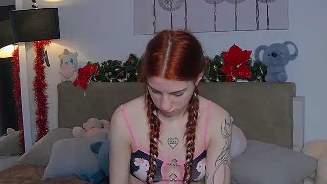 CassKiera online show from December 17, 6:07 am