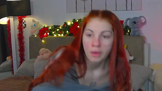 CassKiera online show from December 21, 7:54 am