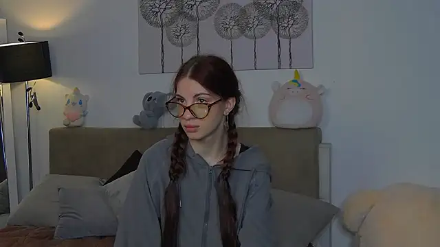 CassKiera online show from October 17, 4:49 am