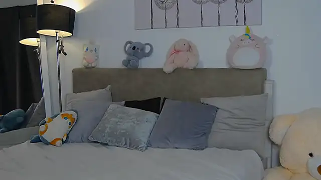 CassKiera online show from September 20, 5:12 am