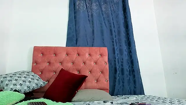 Snapshot of alissonandamy chatting on May 9, 7:50 pm alissonandamy online show from May 9, 7:50 pm