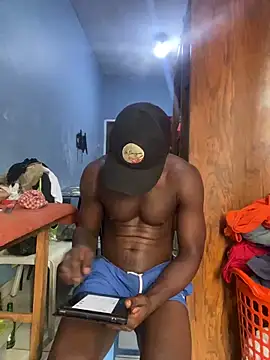 Snapshot of BigBrotherFreak chatting on October 30, 8:23 am BigBrotherFreak online show from October 30, 8:23 am