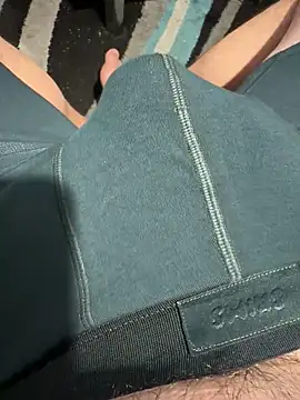 Snapshot of Kissoks1@xh chatting on February 26, 7:36 pm Kissoks1xh online show from February 26, 7:36 pm