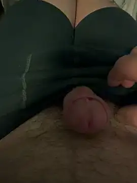 Snapshot of Kissoks1@xh chatting on March 4, 8:55 am Kissoks1xh online show from March 4, 8:55 am