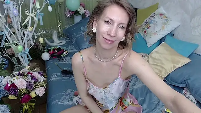 AdrianaSea online show from April 13, 8:40 am