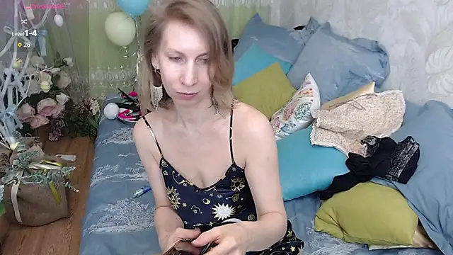 AdrianaSea online show from April 14, 10:42 am