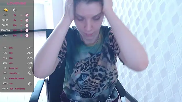 LisaHeart online show from November 17, 8:29 am