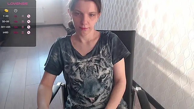 LisaHeart online show from February 4, 12:44 pm