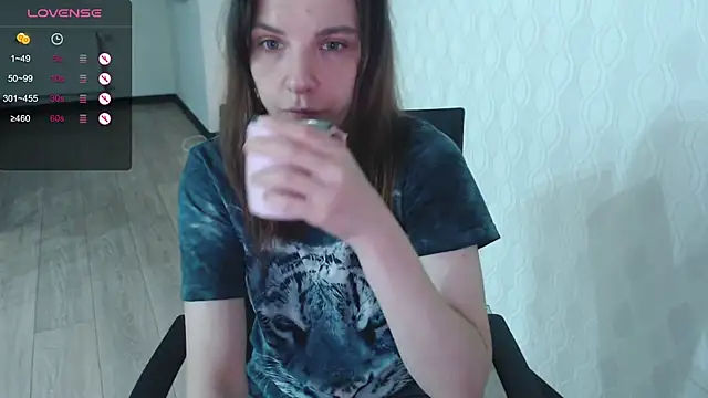 LisaHeart online show from October 2, 6:00 pm