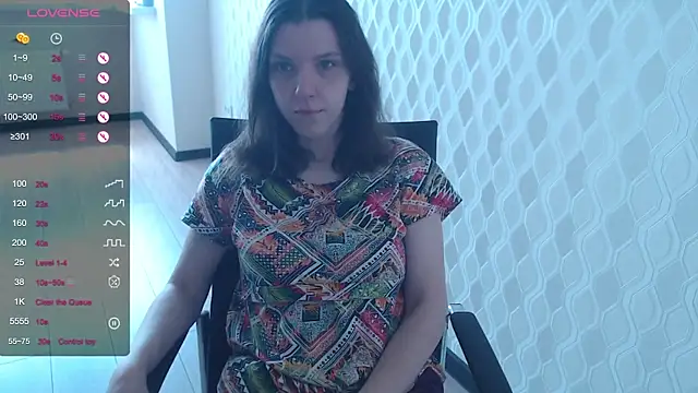 Snapshot of LisaHeart chatting on July 22, 10:17 am LisaHeart online show from July 22, 10:17 am
