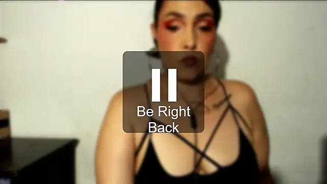 Snapshot of Miss_Agatha chatting on October 8, 12:45 am Miss Agatha online show from October 8, 12:45 am