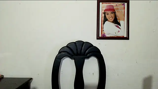 Snapshot of Miss_Agatha chatting on September 26, 1:34 am Miss Agatha online show from September 26, 1:34 am