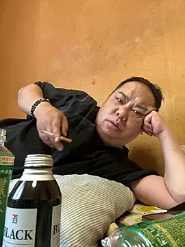 punk0805 online show from April 17, 6:38 am