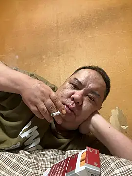 Snapshot of punk0805 chatting on October 18, 8:05 am punk0805 online show from October 18, 8:05 am