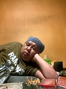 Snapshot of punk0805 chatting on September 30, 9:15 am punk0805 online show from September 30, 9:15 am