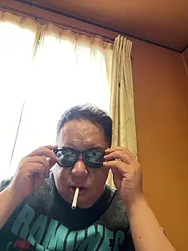 punk0805 online show from June 2, 3:50 am