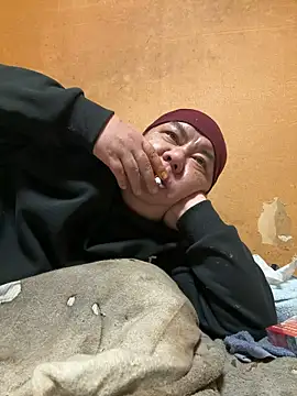 punk0805 online show from February 8, 10:13 am