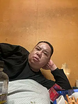 punk0805 online show from April 4, 4:24 pm