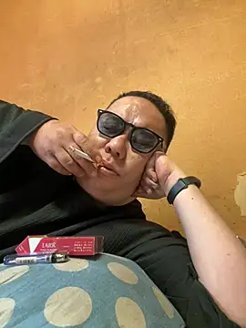 punk0805 online show from March 25, 4:23 am