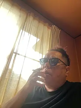 punk0805 online show from June 3, 4:35 am