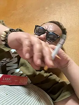 punk0805 online show from April 11, 1:15 pm