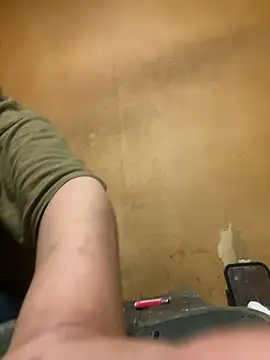 Snapshot of punk0805 chatting on October 13, 1:56 pm punk0805 online show from October 13, 1:56 pm