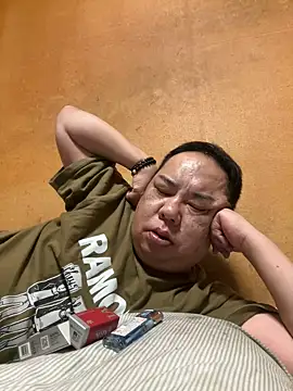 punk0805 online show from April 12, 11:57 am