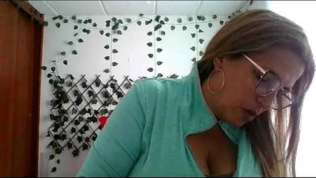 RossanaLionheart online show from November 16, 12:32 pm