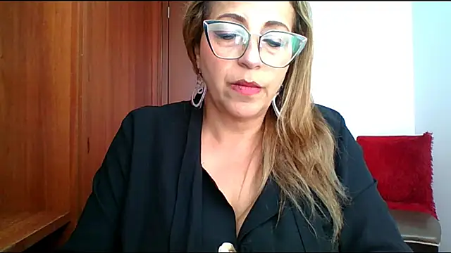 RossanaLionheart online show from May 8, 12:31 pm