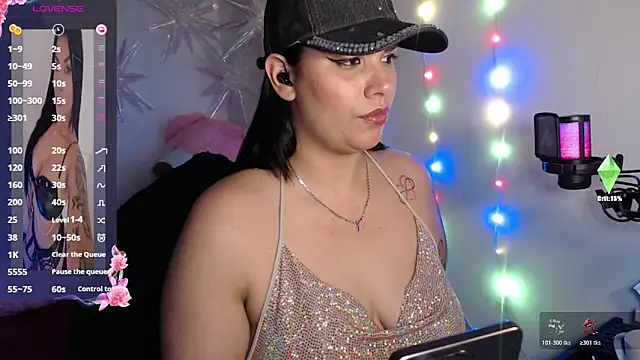 CarolinaRincon online show from January 10, 11:11 pm