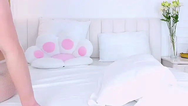 BELLALIMA online show from March 3, 2:22 am