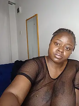 t-QueenSlyy online show from June 10, 7:59 pm
