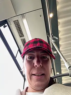 eveangelll online show from February 12, 8:25 am