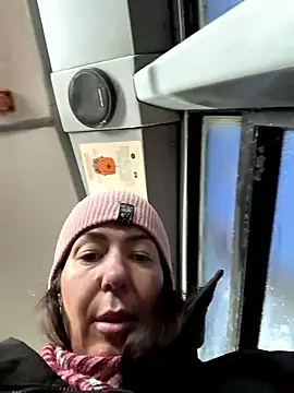 eveangelll online show from January 9, 5:25 am