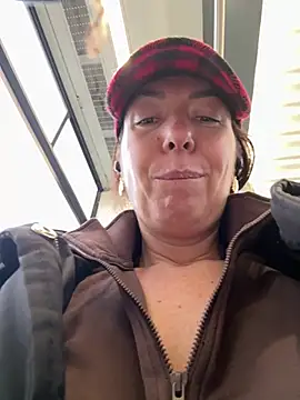 eveangelll online show from February 7, 6:32 am