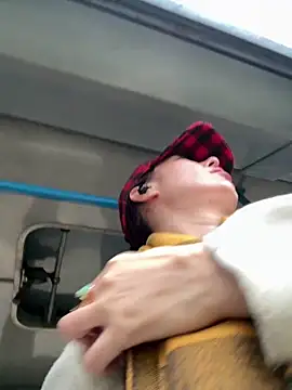 eveangelll online show from March 19, 5:07 am