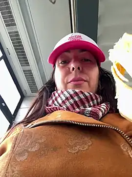 eveangelll online show from March 26, 5:28 am