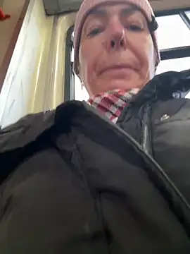 eveangelll online show from February 24, 5:19 am