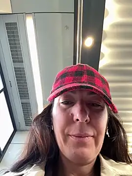 eveangelll online show from April 7, 4:25 am