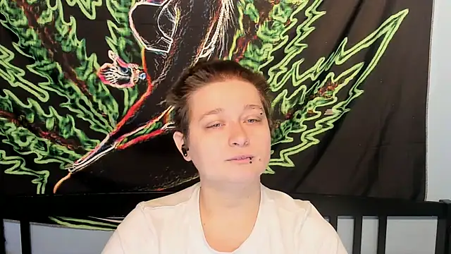 Snapshot of Chloenightmare chatting on November 5, 7:17 pm Chloenightmare online show from November 5, 7:17 pm