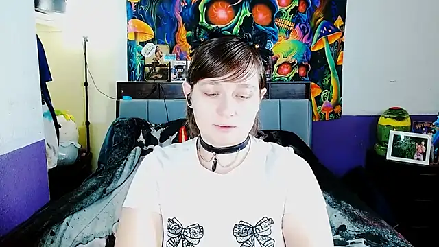 Snapshot of Chloenightmare chatting on April 23, 6:09 pm Chloenightmare online show from April 23, 6:09 pm