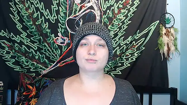 Snapshot of Chloenightmare chatting on December 7, 10:34 pm Chloenightmare online show from December 7, 10:34 pm