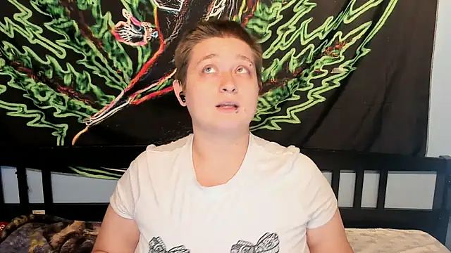 Snapshot of Chloenightmare chatting on November 5, 6:49 am Chloenightmare online show from November 5, 6:49 am