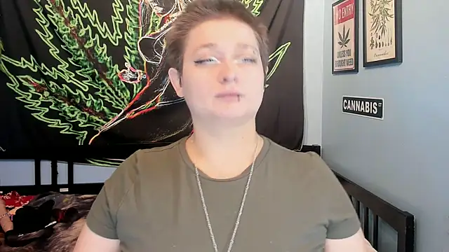 Snapshot of Chloenightmare chatting on November 7, 10:46 pm Chloenightmare online show from November 7, 10:46 pm