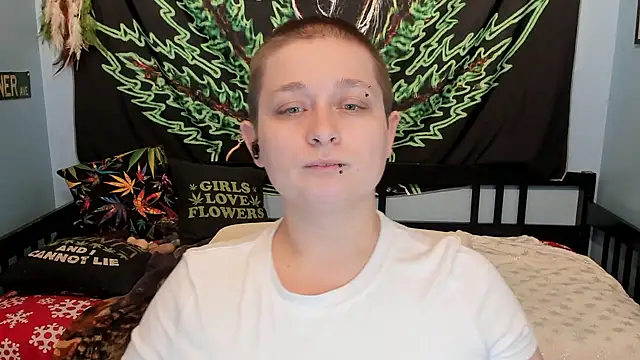 Snapshot of Chloenightmare chatting on September 26, 10:22 am Chloenightmare online show from September 26, 10:22 am