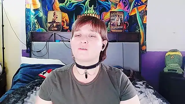 Snapshot of Chloenightmare chatting on February 26, 6:13 am Chloenightmare online show from February 26, 6:13 am