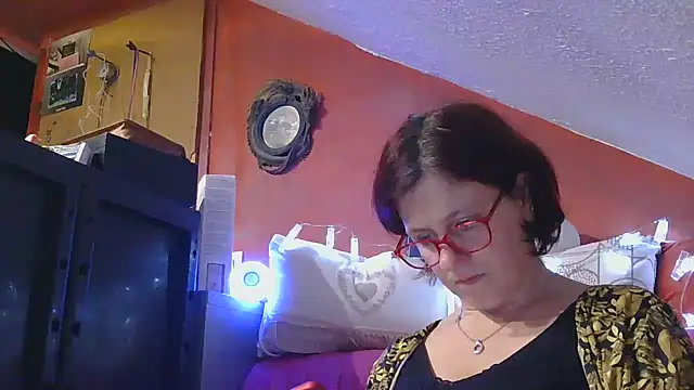 lanax online show from November 7, 1:15 pm