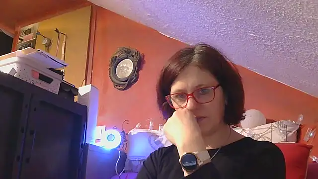 lanax online show from March 10, 2:10 pm