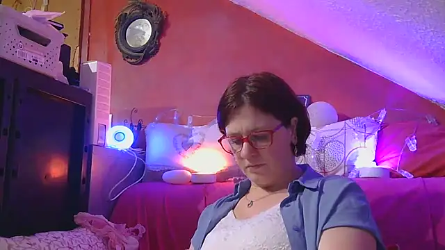 lanax online show from June 1, 12:05 pm