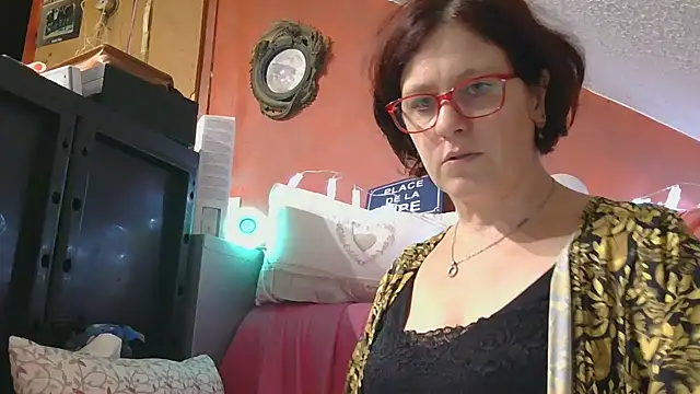 Snapshot of lanax chatting on October 10, 12:06 pm lanax online show from October 10, 12:06 pm